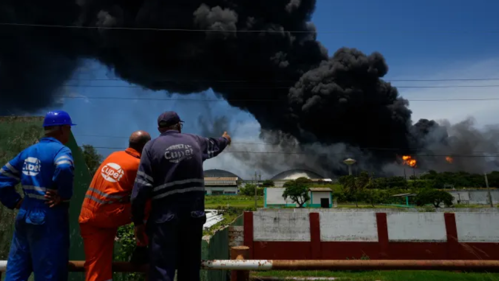 Cuba: Controlled the oil depot fire after lasted 5 days