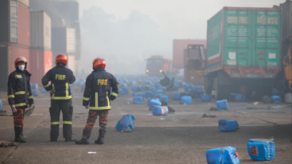 Overview of a chemical explosion in Bangladesh: Hundreds of casualties, serious damage to the supply chain