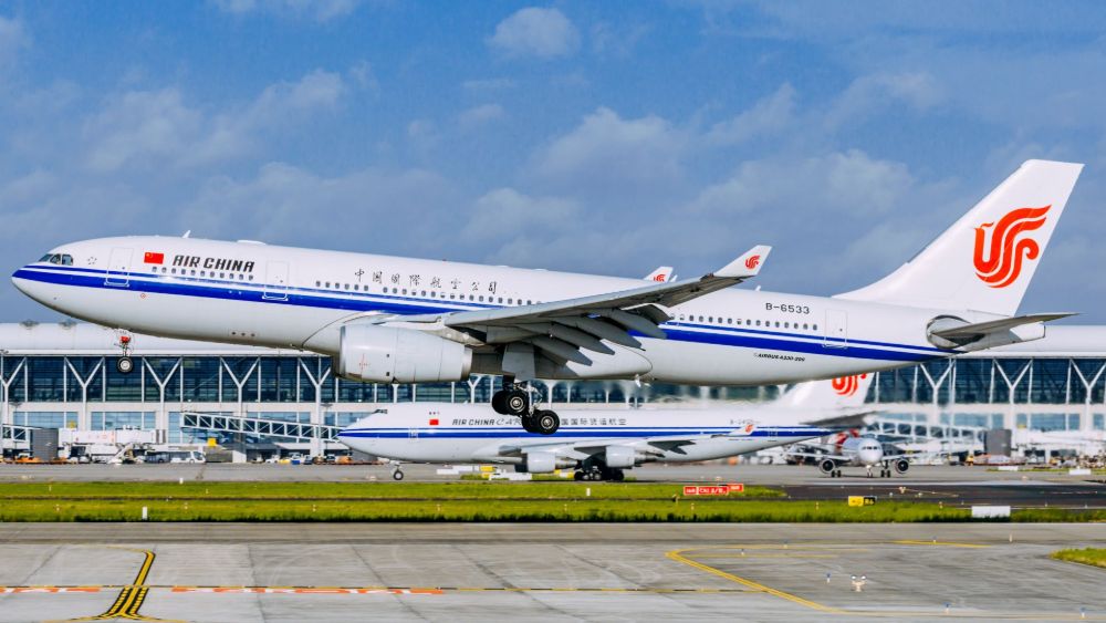Cargo airlines cancel hundreds of China flights amid COVID outbreak