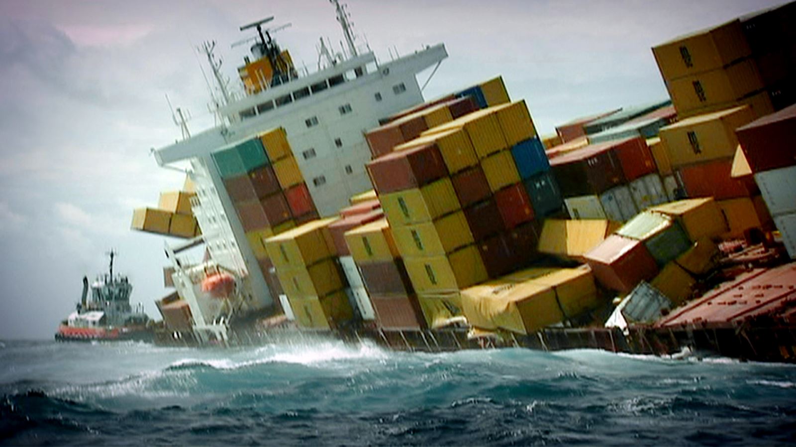 Sự cố tàu container gây ra nhiều ảnh hưởng xấu cho ngành vận tải đường biển 