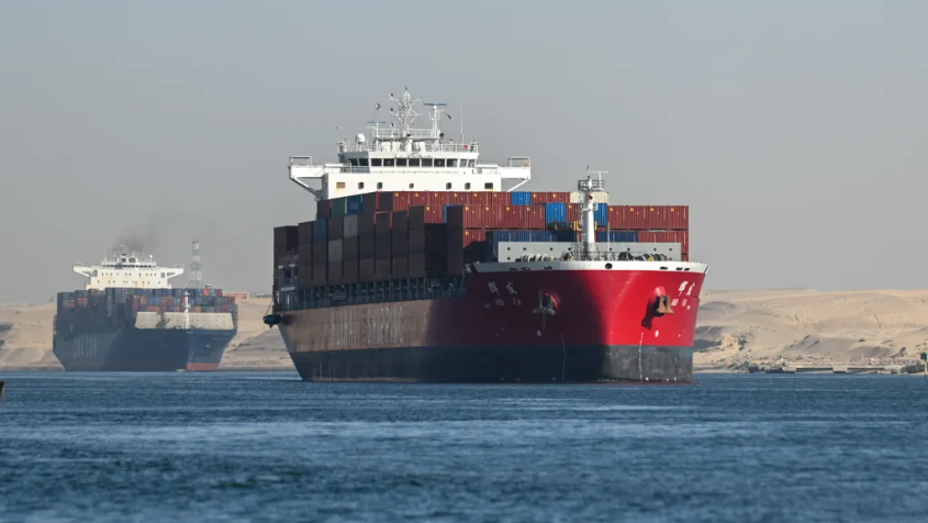 Nguy cơ hỗn loạn và cước lao dốc khi tàu container quay lại Biển Đỏ – 5 câu hỏi chính mà các chủ hàng cần đáp án